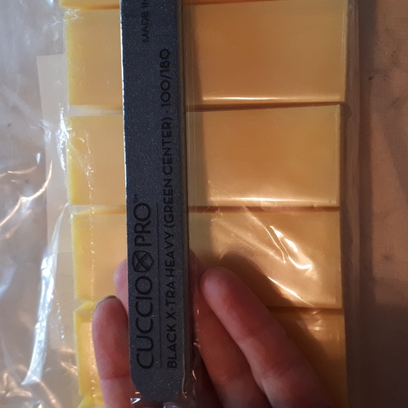 Nail files and buffers. - Picture 3 of 3